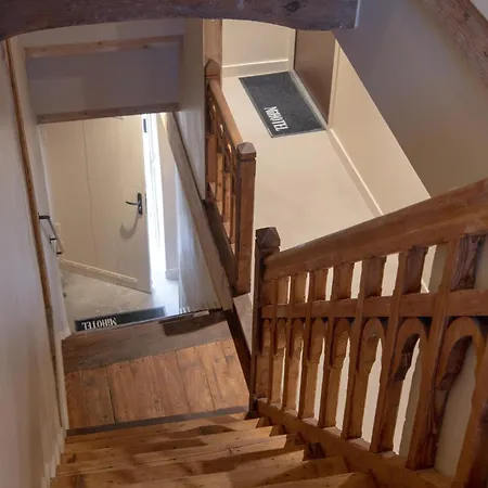 Mihotel - Grenier A Sel De 2* Pérouges