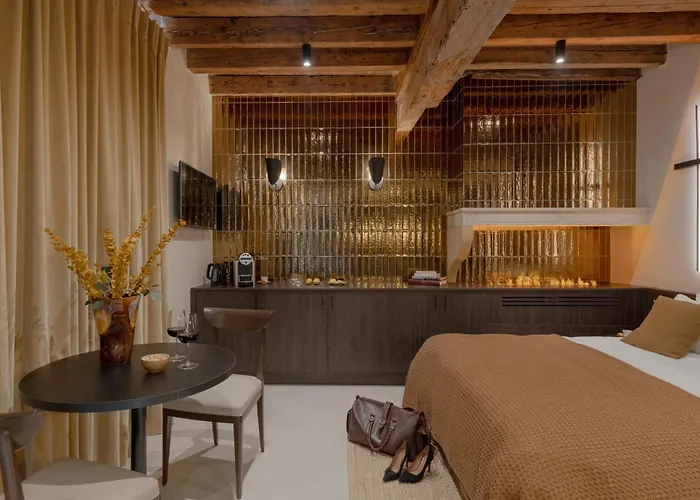 Mihotel - Grenier à Sel De Hotel Pérouges