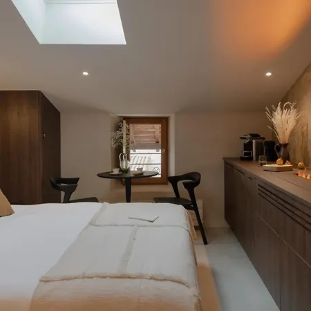 Hotel Mihotel - Grenier A Sel De Perouges