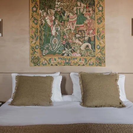 Mihotel - Grenier A Sel De Hotel Perouges