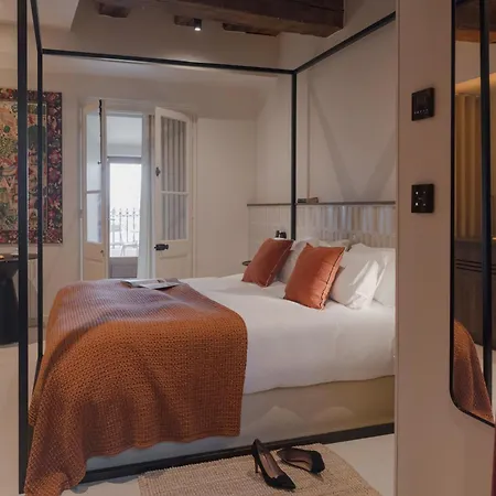 Hotel Mihotel - Grenier A Sel De Perouges