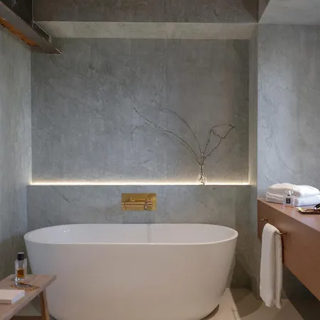 Hotel Mihotel - Grenier A Sel De Perouges