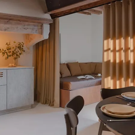 Mihotel - Grenier A Sel De 2*