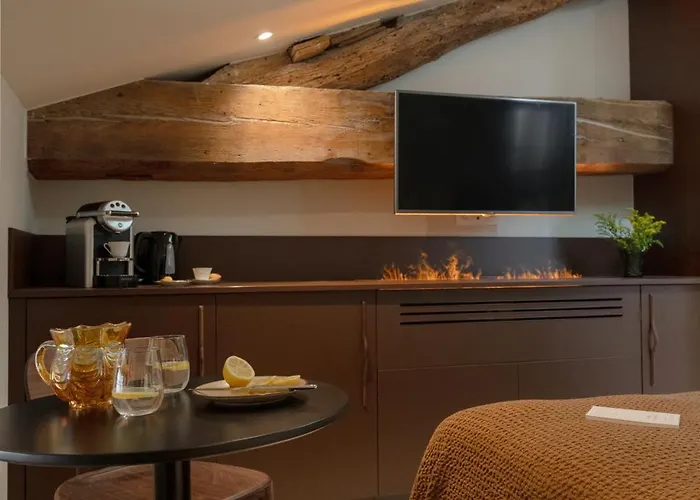 Mihotel - Grenier A Sel De 2* Pérouges