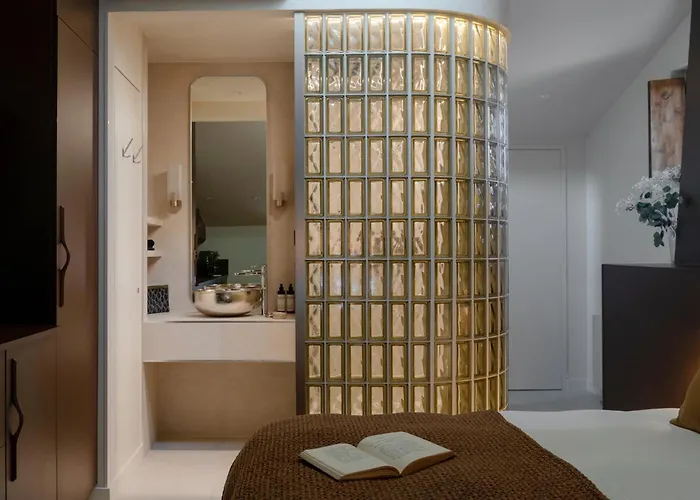 Mihotel - Grenier A Sel De 2*