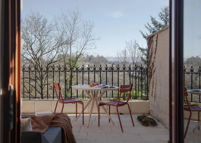 Mihotel - Grenier A Sel De Hotel Pérouges