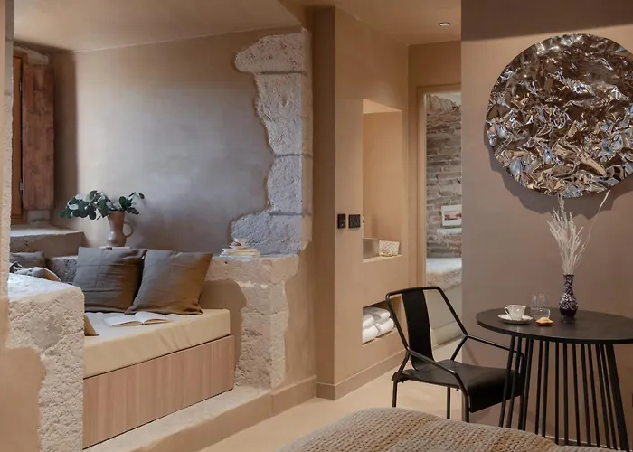 Mihotel - Grenier A Sel De 2*