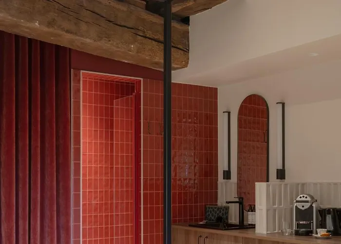 Mihotel - Grenier A Sel De Hotel Pérouges