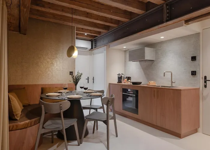 Mihotel - Grenier A Sel De Pérouges